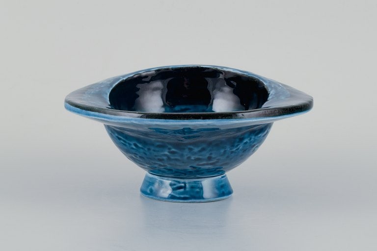 Vilhelm Bjerke-Petersen for Rörstrand, ceramic bowl with abstract design. - 3