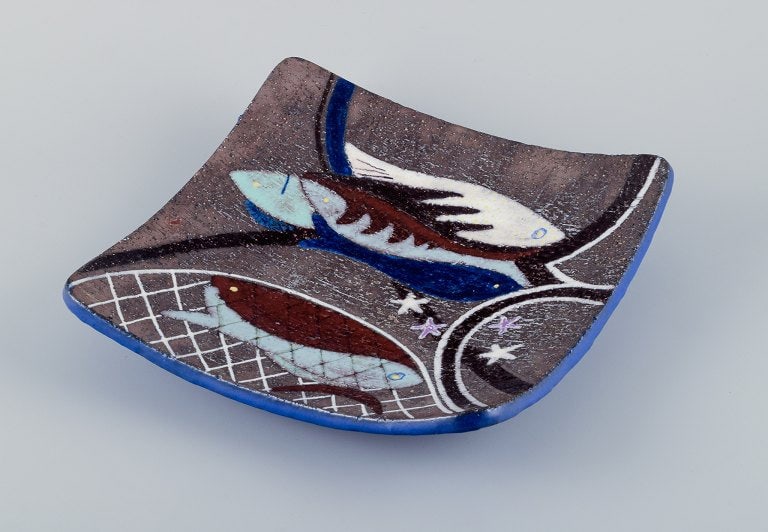 Anna-Lisa Thomson for Upsala-Ekeby, Sweden, hand-glazed ceramic dish featuring fish and starfish - 4