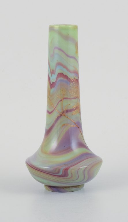 Sevres, French art glass vase with hand-painted marble decoration and gold-decorated flower bouquet. - 2