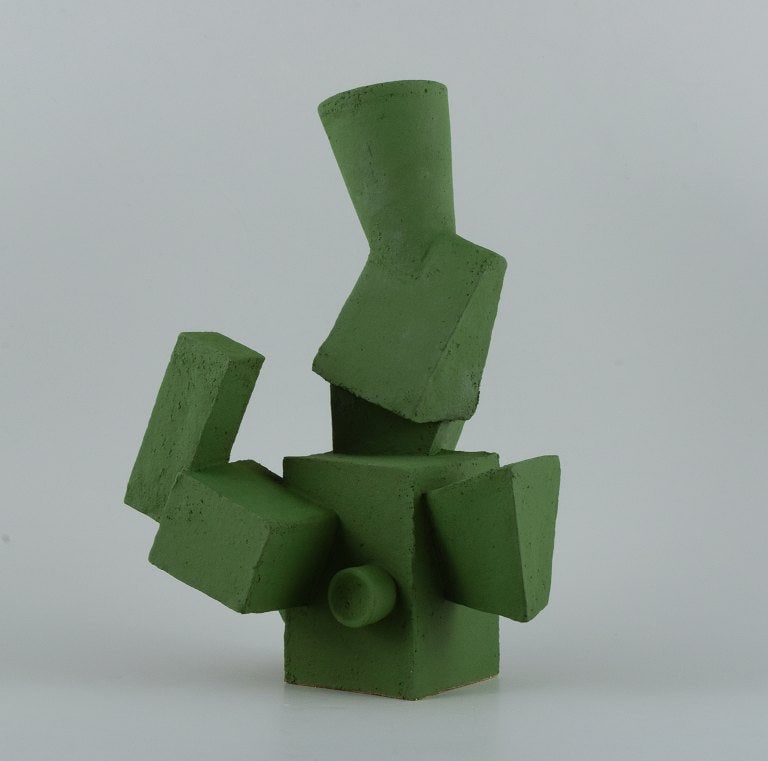 Christina Muff, Danish contemporary ceramicist (b. 1971). Unique cubist stoneware sculpture in matte - 2