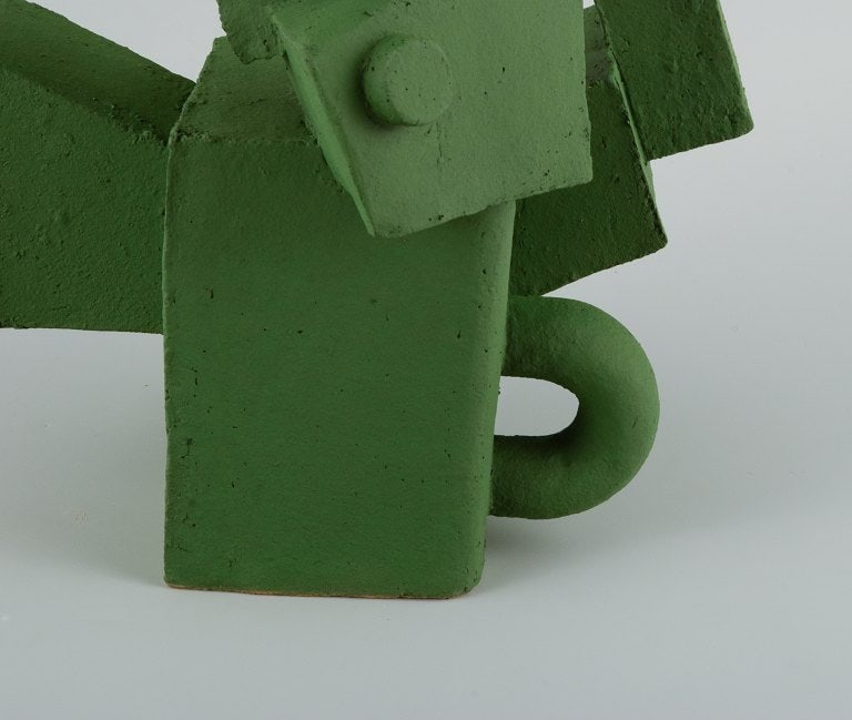 Christina Muff, Danish contemporary ceramicist (b. 1971). Unique cubist stoneware sculpture in matte - 5
