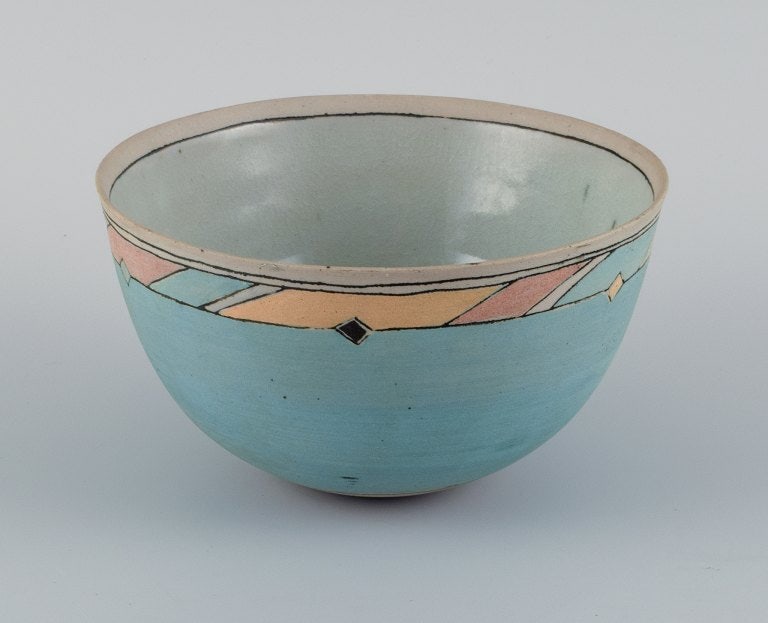 Ane-Katrine von Bülow, Danish contemporary ceramicist. Unique bowl in turquoise with geometric - 2