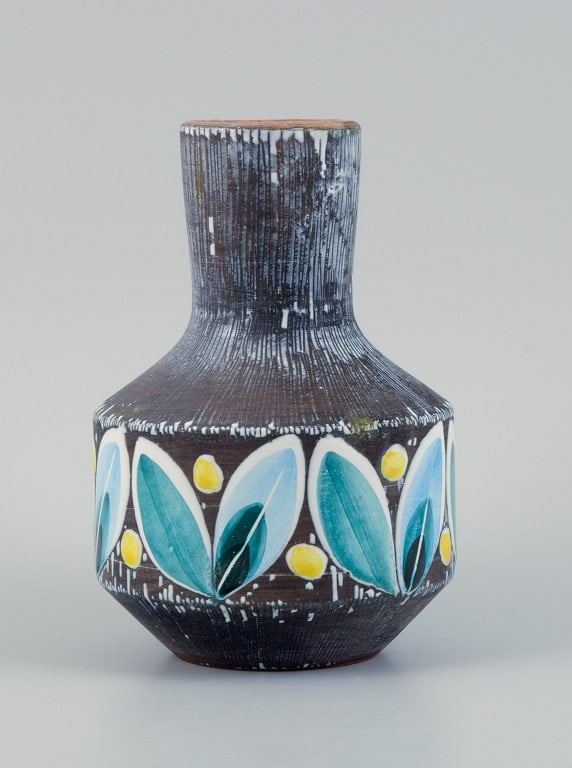 Bromma Ceramics, Sweden. Handmade retro ceramic vase decorated with leaves. - 2