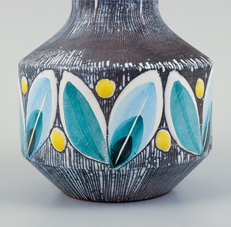 Bromma Ceramics, Sweden. Handmade retro ceramic vase decorated with leaves. - 5