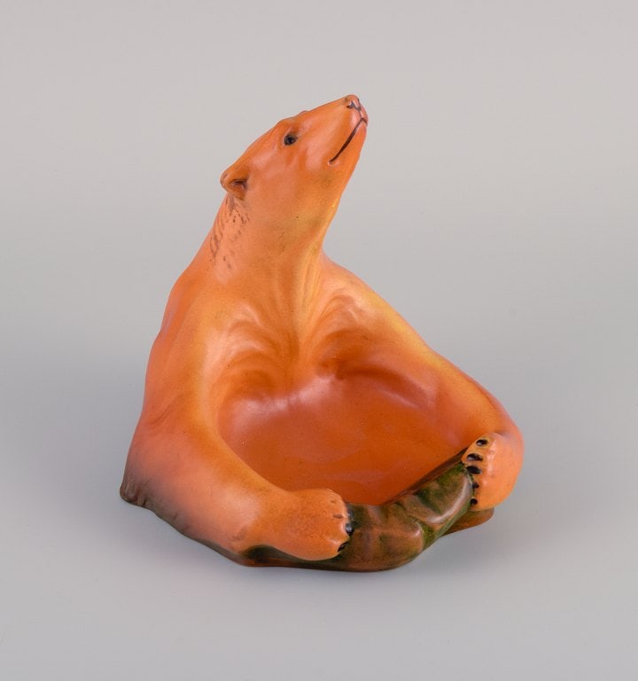 Ipsens, Denmark. Art nouveau bowl in hand-painted ceramic with a polar bear. - 4