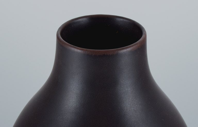 Carl Harry Stålhane for Rörstrand, colossal ceramic floor vase with glaze in brown tones. - 4