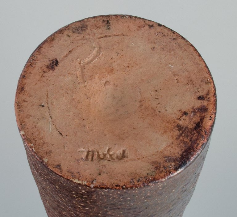 Mobach, Holland, large unique ceramic vase. Tall and slim vase in shades of brown. - 5