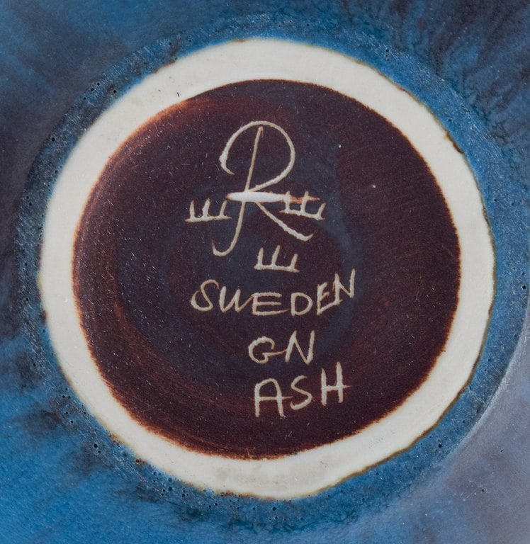 Gunnar Nylund (1904-1997) for Rörstrand, ceramic bowl in shades of blue and brown. - 7