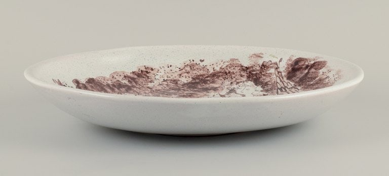 Bjørn Wiinblad, large, early unique hand-painted dish decorated with romantic scenery in a - 4
