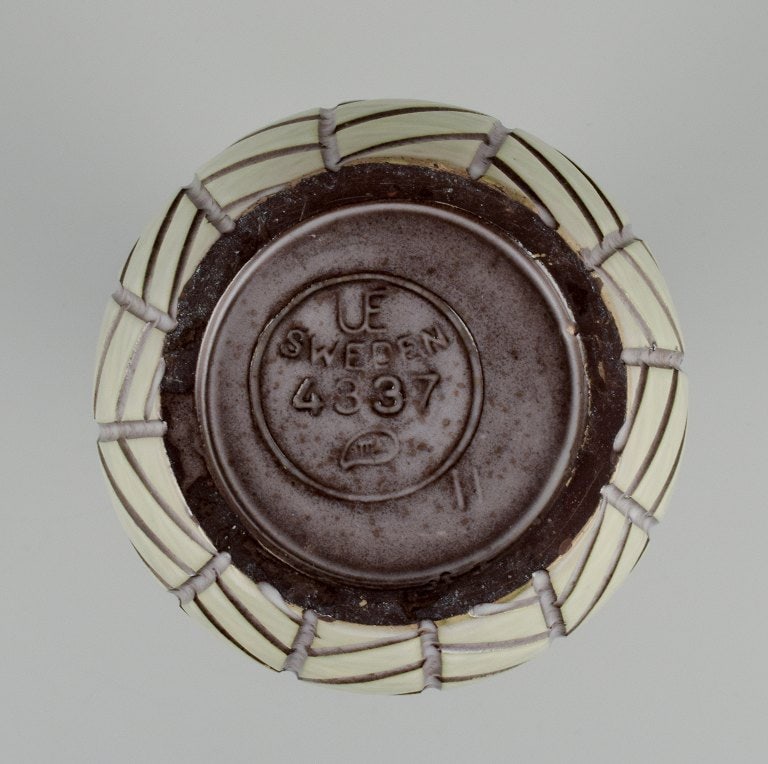 Mari Simmulson for Upsala Ekeby, "Rhodes" ceramic vase with leaves in relief. - 7