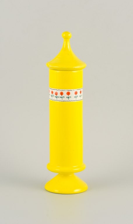 Alvino Bagni, Italy, tall unique vase in yellow hand-decorated ceramic. - 2