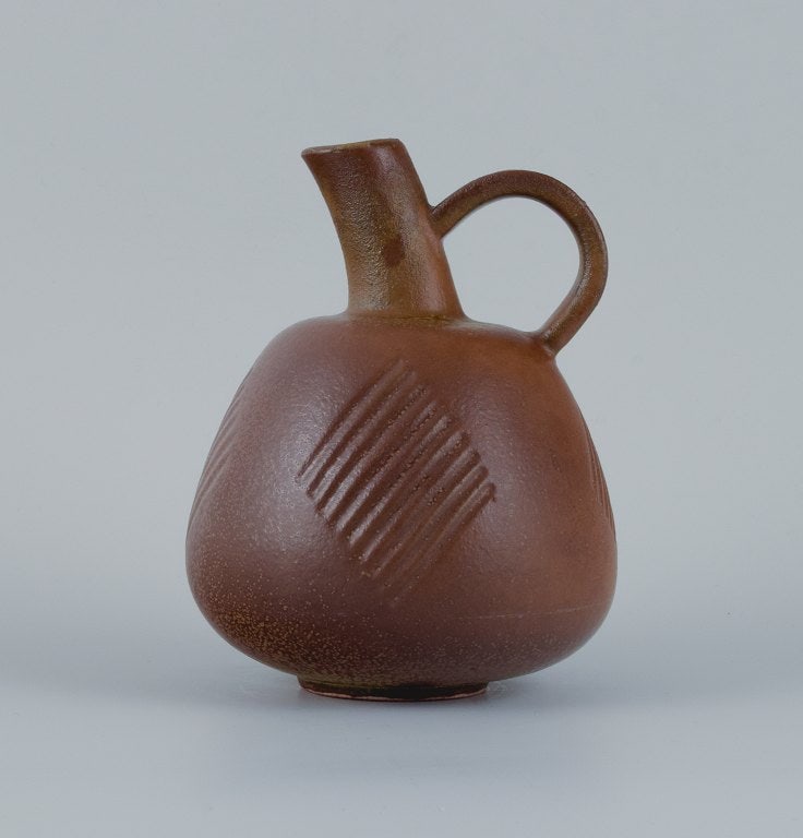 Nils Thorsson (1898-1975) for Royal Copenhagen, stoneware jug with brownish glaze. - 3