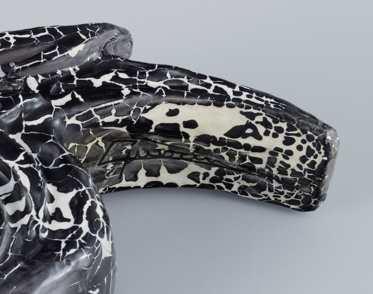 Roger Guerin (1896-1954), unique sculpture in black glazed ceramic in the form of a cat. - 7