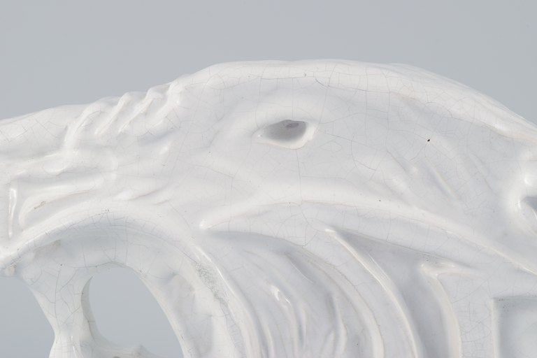 Roger Guerin (1896-1954), unique sculpture in white glazed ceramic in the form of a cat. - 6