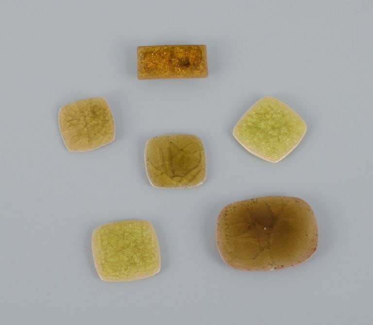 Ole Bjørn Krüger (1922-2007), Danish sculptor and ceramicist. Six unique brooches in - 2