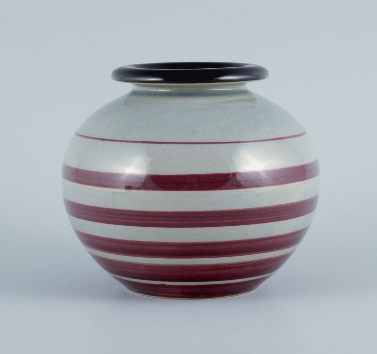 Ilse Claesson for Rörstrand, hand painted art deco vase in earthenware. - 3