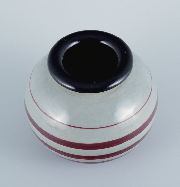 Ilse Claesson for Rörstrand, hand painted art deco vase in earthenware. - 4