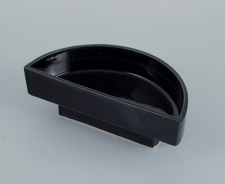European studio potter. Two-piece unique bowl in black glaze. - 5