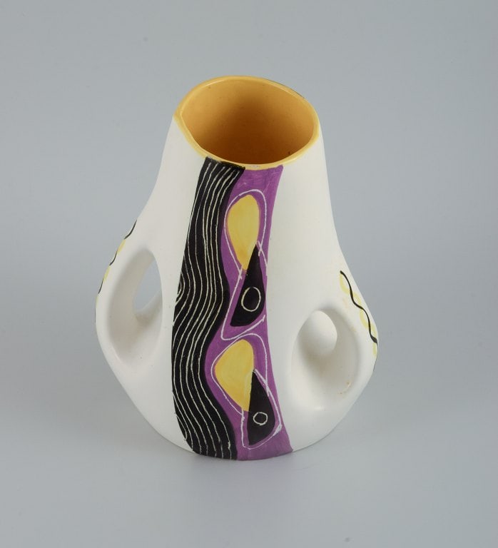 Vallauris, Unique ceramic vase in organic form. Hand painted with abstract motif. - 5