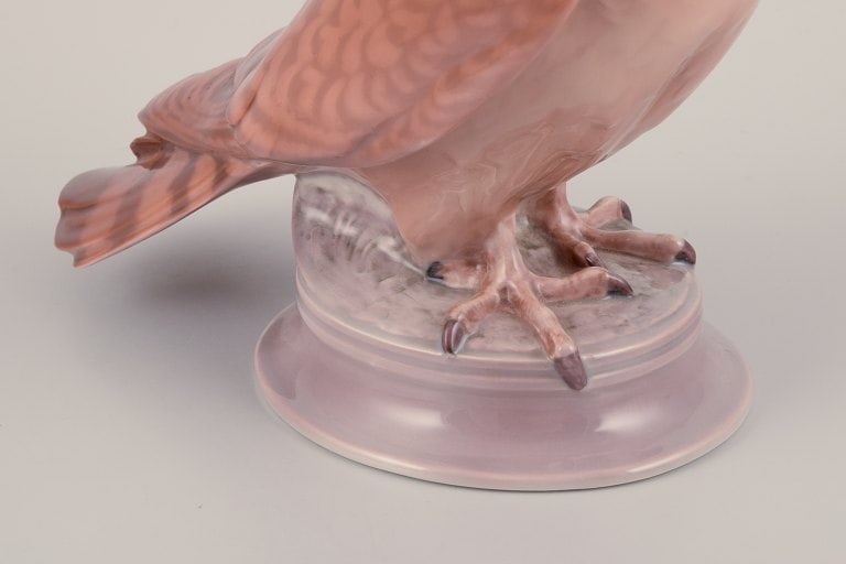 Dahl Jensen for Bing & Grøndahl, porcelain figurine of a kestrel. - 7