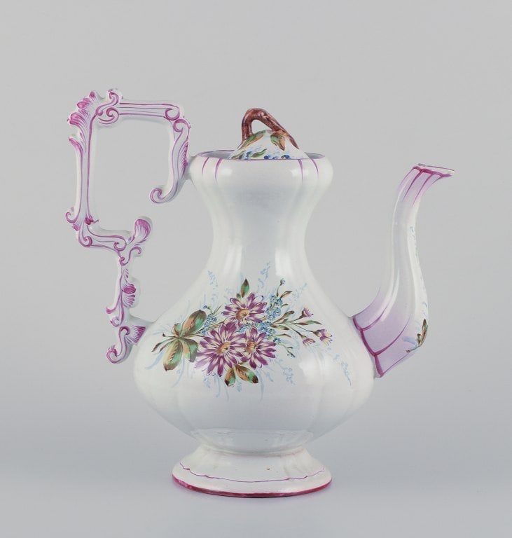 Emile Gallé (style of). Large coffee pot in faience with motifs of flowers and insects. - 3