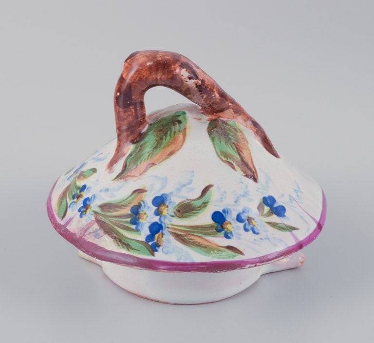 Emile Gallé (style of). Large coffee pot in faience with motifs of flowers and insects. - 7