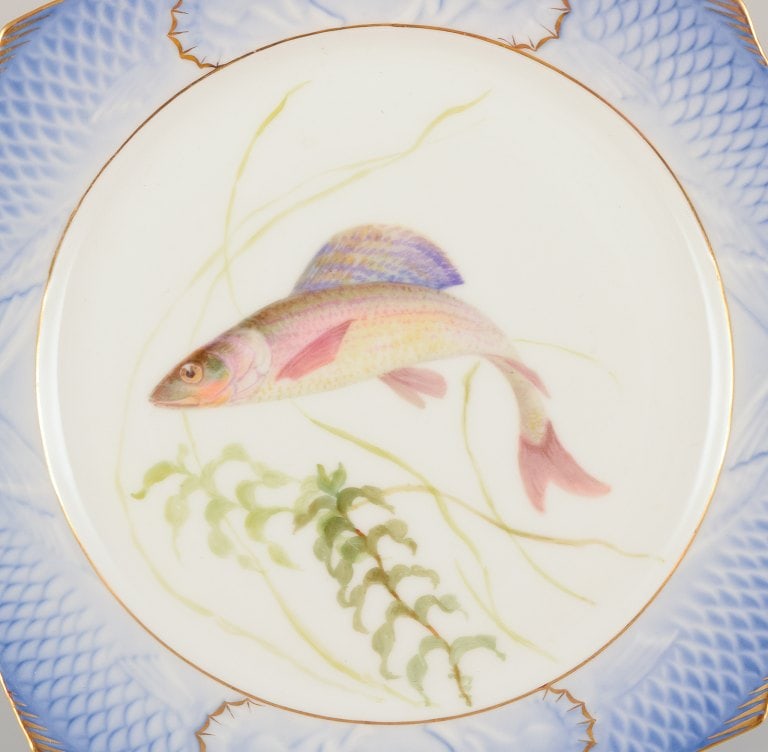 Royal Copenhagen Fauna Danica fish plate. Hand-painted fish motif with gold decoration. - 3