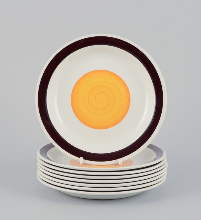 Carl Harry Stålhane (1920-1990) for Rörstrand, Sweden. A set of eight "Solöga" (Sun - 2