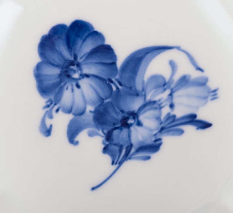 Royal Copenhagen Blue Flower Angular. Three plates and one bowl. Hand-painted porcelain. - 9