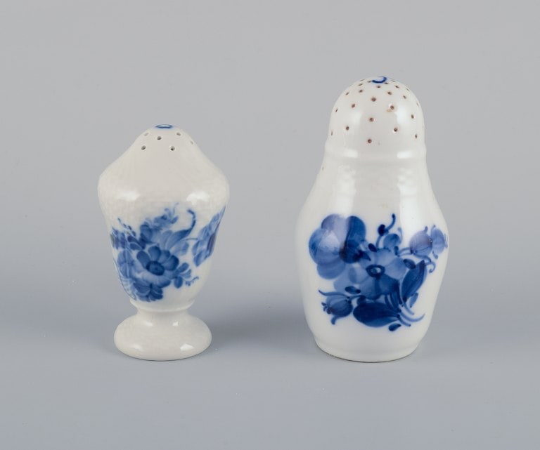 Royal Copenhagen Blue Flower Braided. Six pieces including a candlestick, egg cup, pepper shaker, - 7
