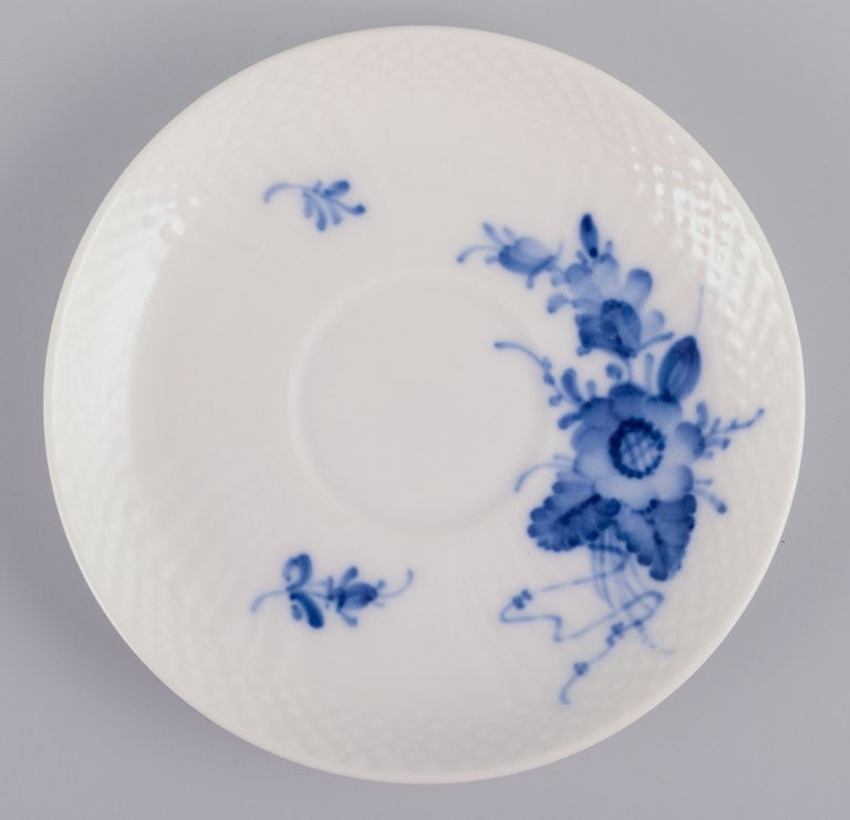 Royal Copenhagen Blue Flower Curved. A set of six coffee cups with saucers. - 8