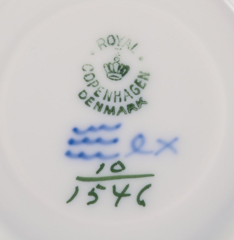 Royal Copenhagen Blue Flower Curved. A set of six coffee cups with saucers. - 9