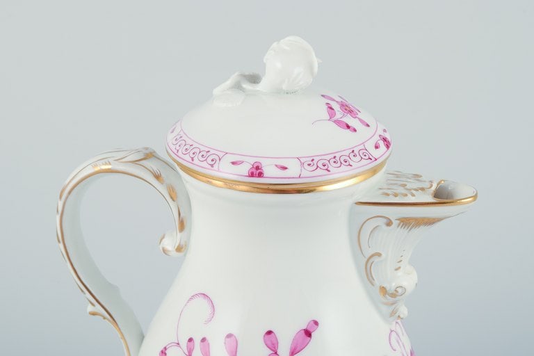 Meissen, Germany, Pink Indian. Porcelain mocha (demitasse) pot. Hand-painted. - 4