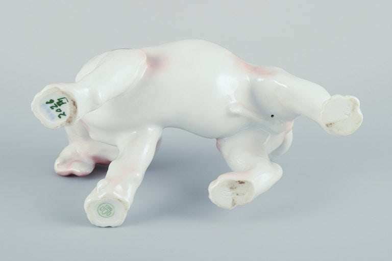 Bing & Grøndahl, porcelain figurine of a pointer puppy. - 6