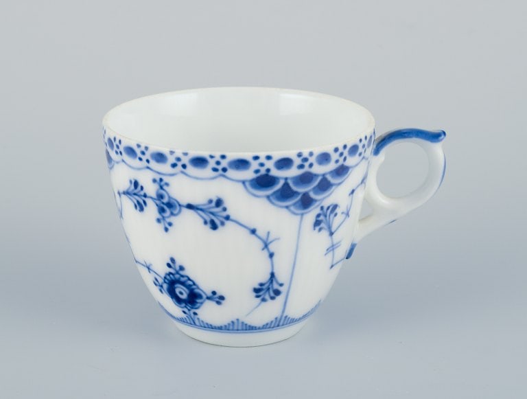 Royal Copenhagen Blue Fluted Half Lace. A set of six coffee cups with saucers. - 4
