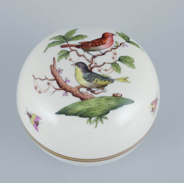 Herend, Hungary. Two porcelain lidded jars hand-painted with butterflies and birds on branches. Gold - 5