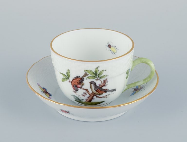 Herend, Hungary. Three porcelain coffee cups with saucers hand-painted with butterflies and birds on - 3