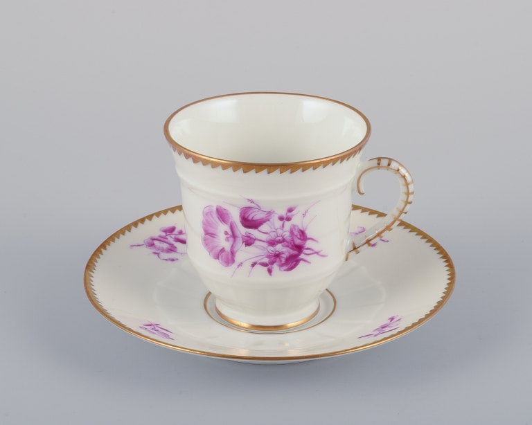 Bing & Grøndahl, Denmark. A set of six demitasse cups with saucers decorated with floral motifs - 3