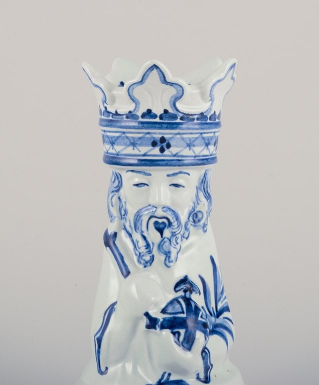 Aluminia, Denmark. "Hellig Tre Konger" (Three Wise Men) faience candlestick holder. - 4
