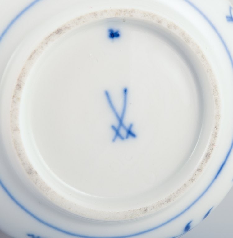 Meissen, Germany, Blue Onion pattern sugar bowl and bowl. Hand-painted. - 7