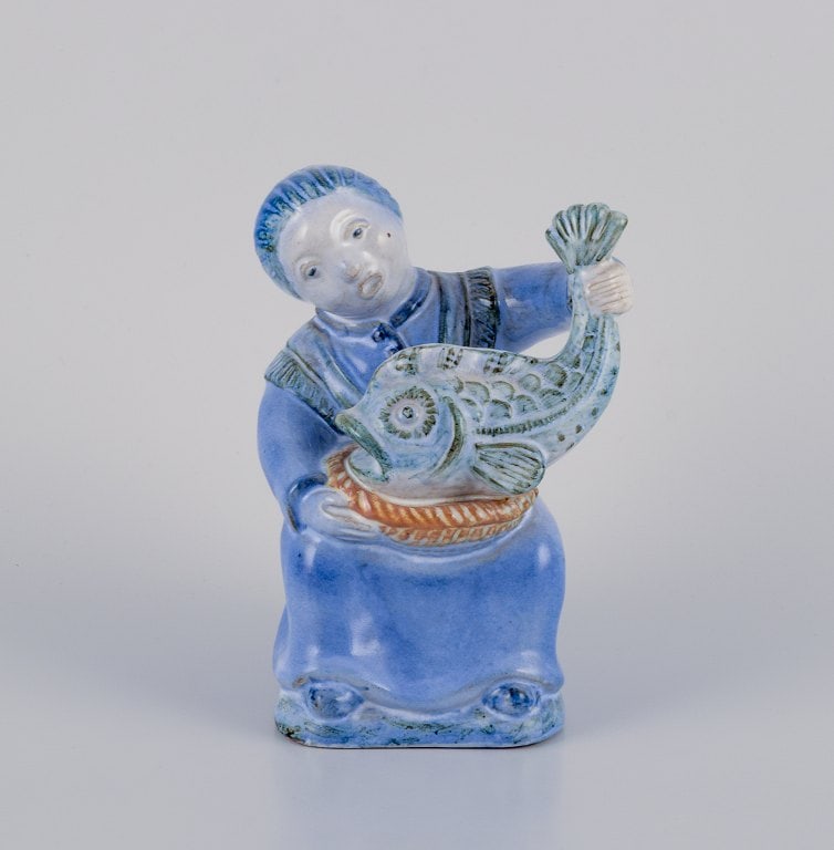 Hjorth, Bornholm, fiskerkone figur i glaseret keramik. Midt 1900-tallet. Model 503. Stemplet. I flot - 2