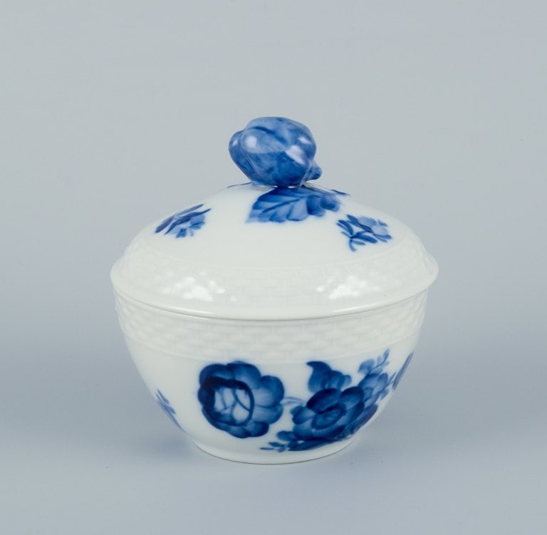 Royal Copenhagen Blue Flower Braided. A sugar bowl and a bouillon cup. - 3