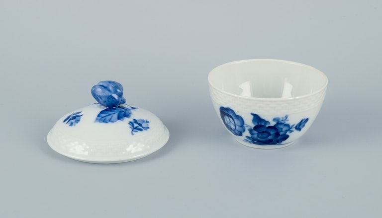 Royal Copenhagen Blue Flower Braided. A sugar bowl and a bouillon cup. - 4