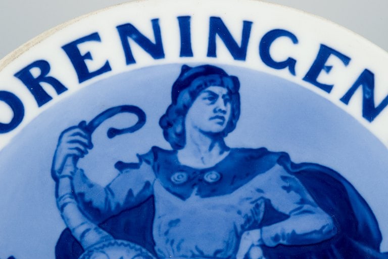Bing & Grøndahl, rare anniversary plate "Journalistforeningen i København 1880-1910". - 4