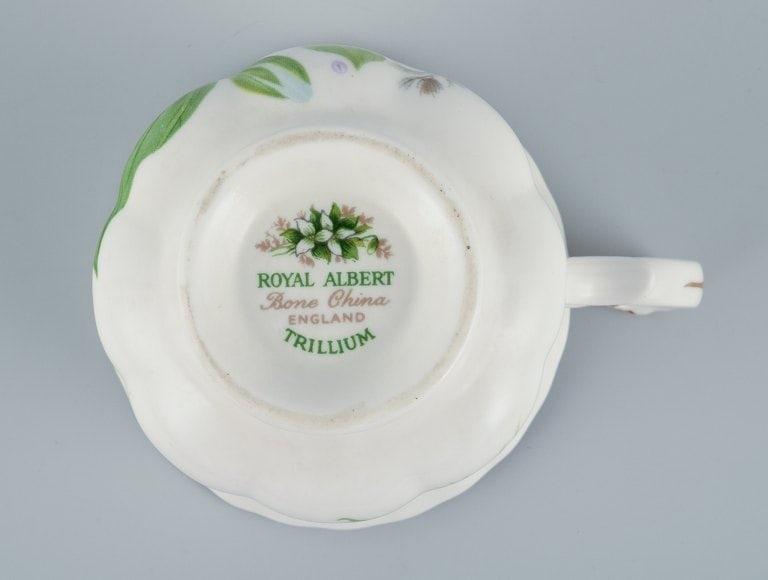 Royal Albert, England. A set of six "Trillium" coffee cups with saucers and cake plates. Decorated - 8