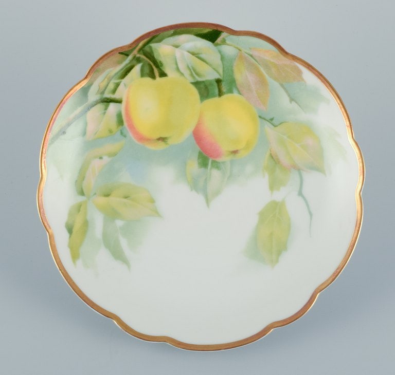 Rosenthal, Germany. A set of six porcelain plates with various fruit motifs. Gold rim. - 7