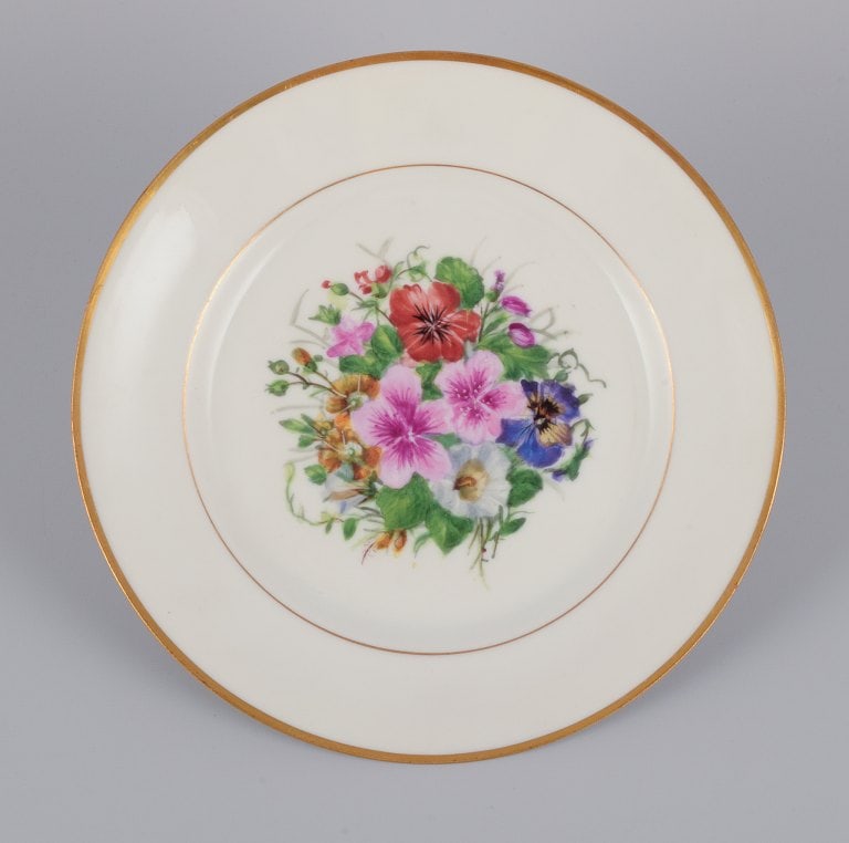 Bing & Grøndahl, Denmark. A set of five porcelain plates hand-painted with various polychrome - 4