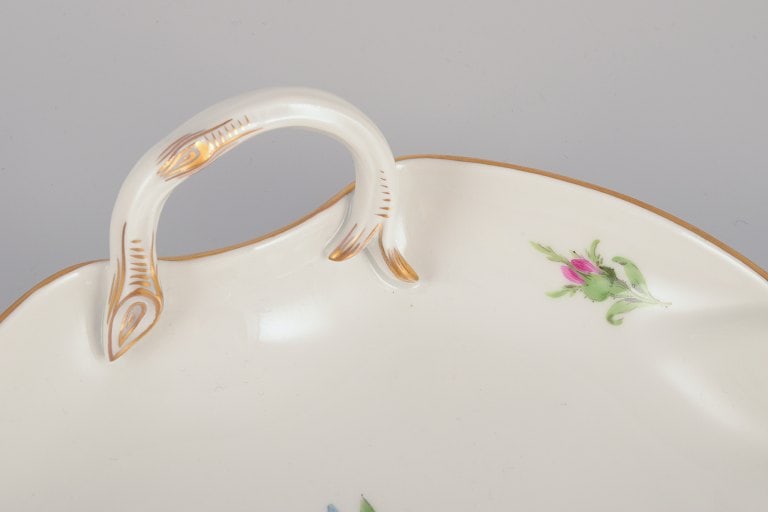 Meissen, Germany. Leaf-shaped porcelain dish. Hand-painted with polychrome flower motifs. - 7