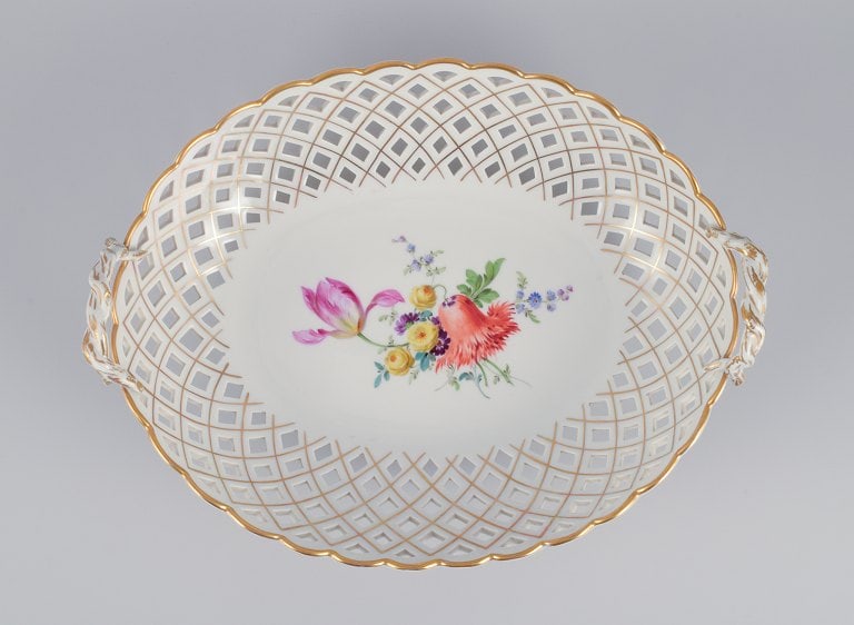 Meissen, Germany. Colossal open lace oval bowl. Hand-painted with polychrome flower motifs and gold - 4