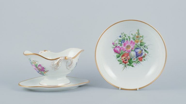 Bing & Grøndahl, a hand-painted sauceboat and bowl decorated with polychrome flowers. - 2